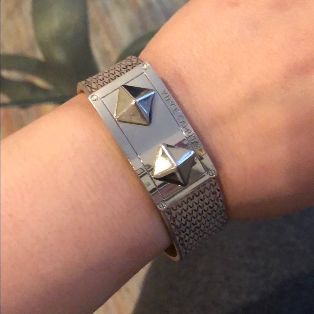 🔴sold🔴Vince Camuto bracelet